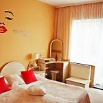 Helena 3*